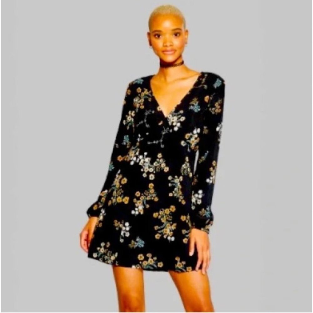 Wild Fable Long Sleeve V-Neck Navy and Yellow Floral Dress Size Small